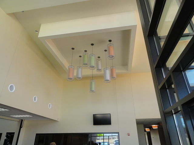 Neat overhead light arrangement.